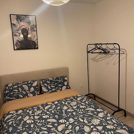 Appartement Cosy Et Bien Equipe Нантерр Экстерьер фото